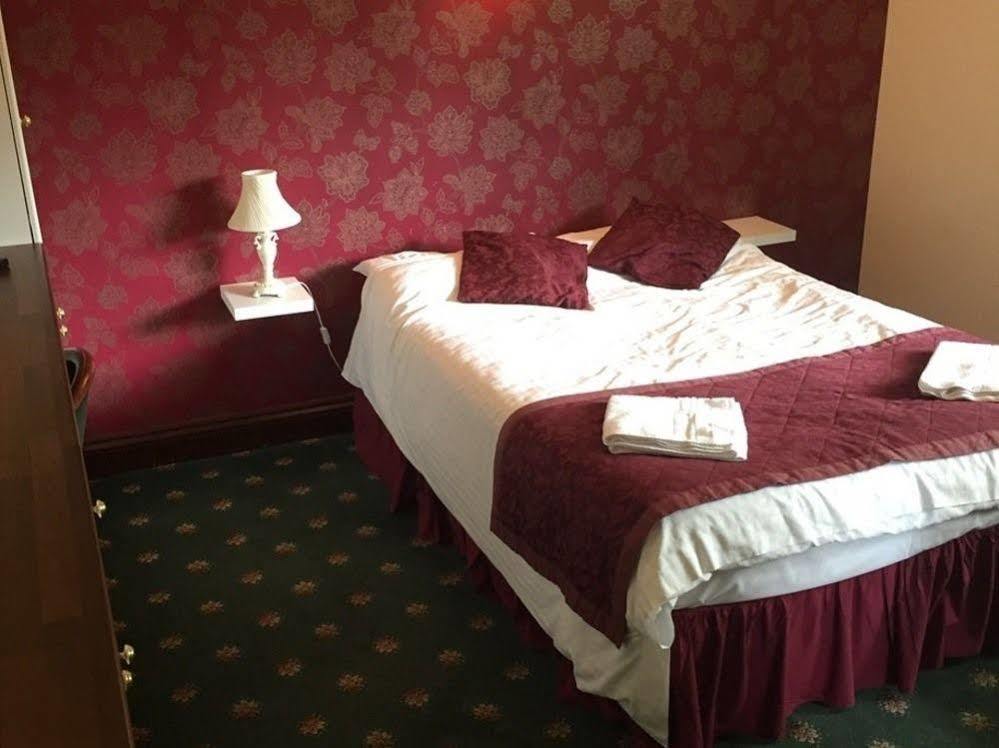 The Pelican Inn Stapleford (Wiltshire)